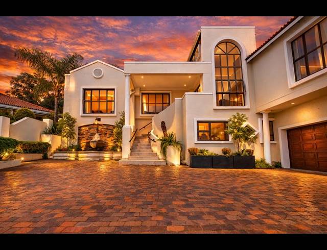 4 BEDROOM HOUSE FOR SALE IN WATERKLOOF RIDGE
